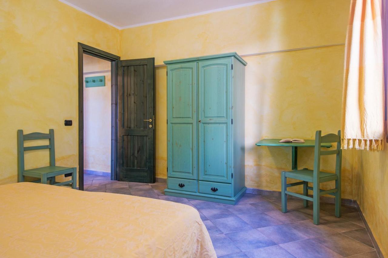 Hotel Residenza Gli Ontani Orosei Exterior foto